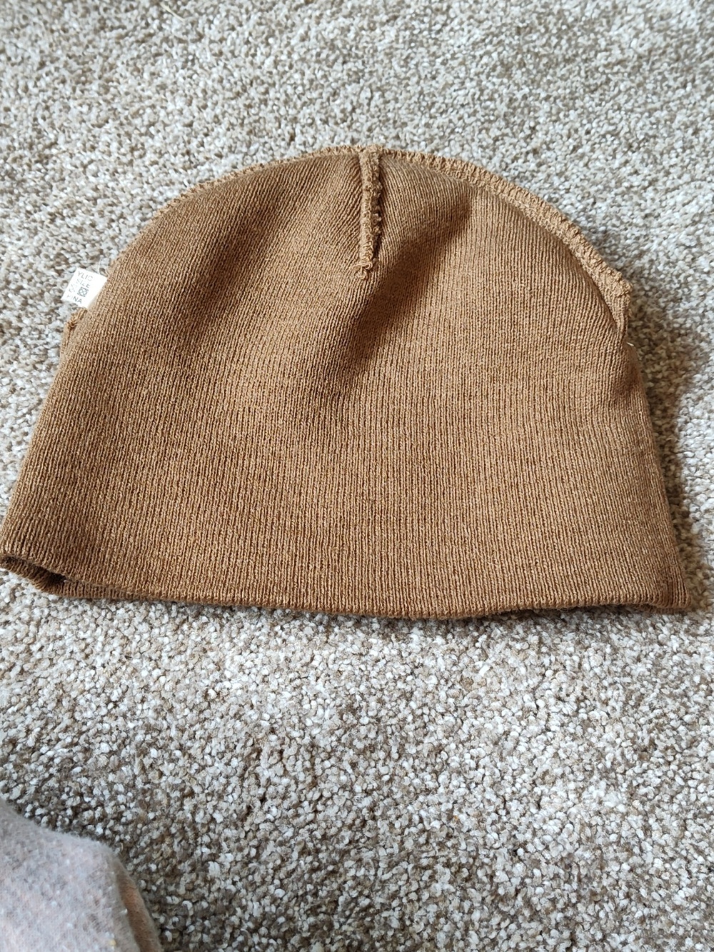 "Leaf" Pattern Beanie Cap - Picture 3 of 4
